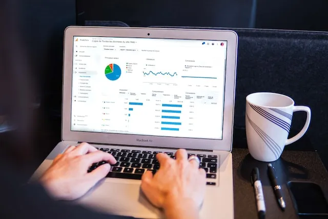 A website is useless if nobody can find it. Therefore, SEO optimization is a crucial step in website
          creation. Our experts will optimize your website for search engines to ensure it appears in search results. We
          will also optimize your website for local search queries to ensure that local customers can find your website.
        